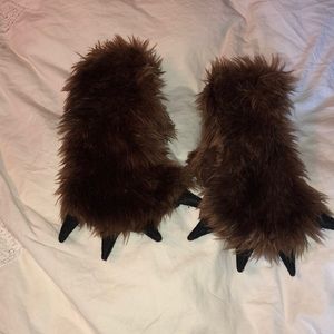 Bear gloves 🐻